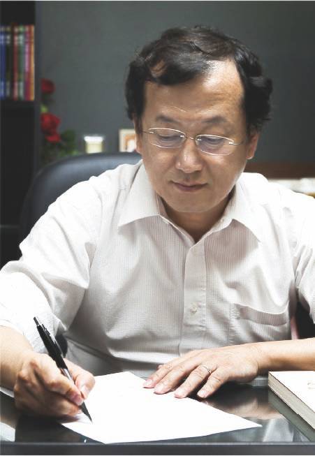 김정일 정신과 전문의. 사진 지식공작소