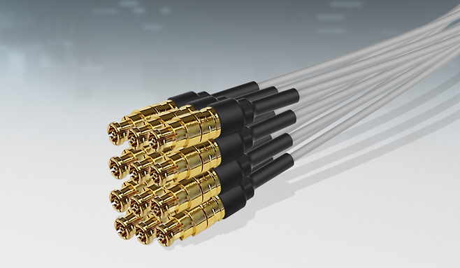 센서뷰의 반도체 장비용 RF 케이블 제품.