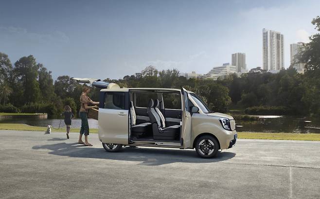 기아가 '더 기아 레이 EV'를 출시했다. /사진=기아