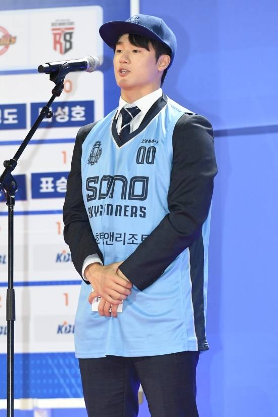 김승기 소노 감독은 단신 가드 민기남을 필리핀 쿼터 저격용으로 활용할 계획이다. 사진=KBL 제공