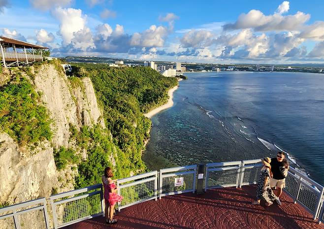 괌 탕기슨 해변 인근 사랑의 절벽
