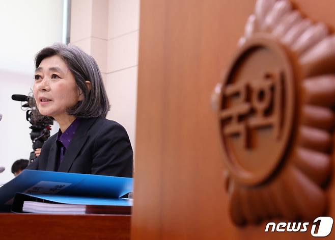 (서울=뉴스1) 송원영 기자 = 김행 여성가족부 장관 후보자가 5일 서울 여의도 국회에서 열린 인사청문회에서 의원들의 질의에 답변 하고 있다. 2023.10.5/뉴스1 Copyright (C) 뉴스1. All rights reserved. 무단 전재 및 재배포, AI학습 이용 금지.