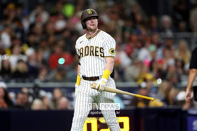 ▲ 제이크 크로넨워스는 1루수로 변신했지만 부진을 면치 못했다.