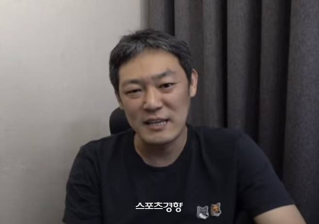 극단적 선택으로 생을 마감한 기자 출신 유튜버 김용호. 유튜브 방송화면