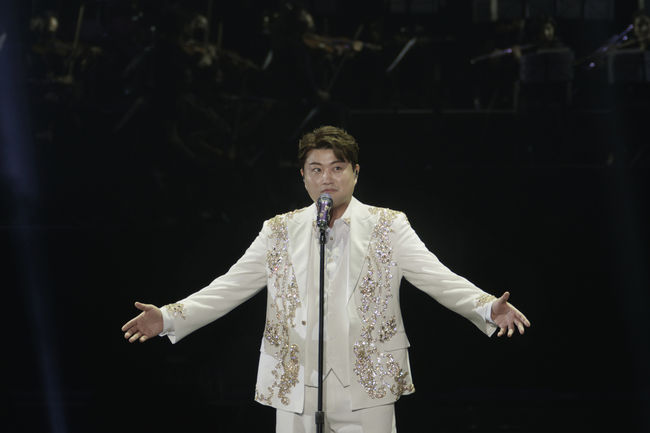 Singer Kim Ho-joongs third music film Kazunari Ninomiya: Season of Kim Ho-joong confirmed Busan, Deagu and Festival StageGreeting.The film is based on the assumption that it is based on the assumption that it is based on the assumption that it is based on the assumption that it is based on the assumption that it is based on the assumption that it is based on the assumption that it is based on the assumption that it is based on the assumption that it is based on the assumption that it is based on the assumption that it is based on the assumption that La) It is a movie about the stage of the performance and the trip which left for the rest.Kazunari Ninomiya: Season of Kim Ho-joong is drawing attention by confirming StageGreeting in Busan, Deagu and Festival areas on the 26th (Thursday).Kim Ho-joong will give a heartfelt gratitude Greeting to the audience who are warmly supported and appreciated by the movie through the openness 2nd All states StageGreeting.StageGreeting, which will be held on the 26th at CGV Written, Deagu, and Festival, will be available from 2pm on the 23rd (Mon).a still picture