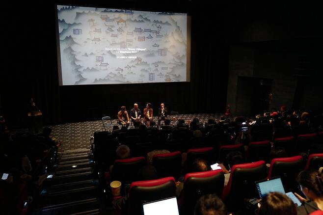지난 31일 서울 강남구 씨지브이(CGV) 압구정에서 영화 ‘서울 도시 전설’ 제작보고회가 열리고 있다. 펄스나인 제공