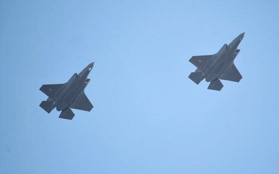 충북동지회는 청주 공군 기지에 실전 배치된 F-35A 스텔스 전투기 도입을 반대했었다. 프리랜서 김성태
