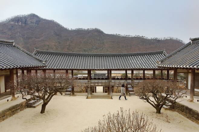 유네스코 세계문화유산으로 서원 건축의 백미로 불리는 병산서원. /양수열 영상미디어 기자