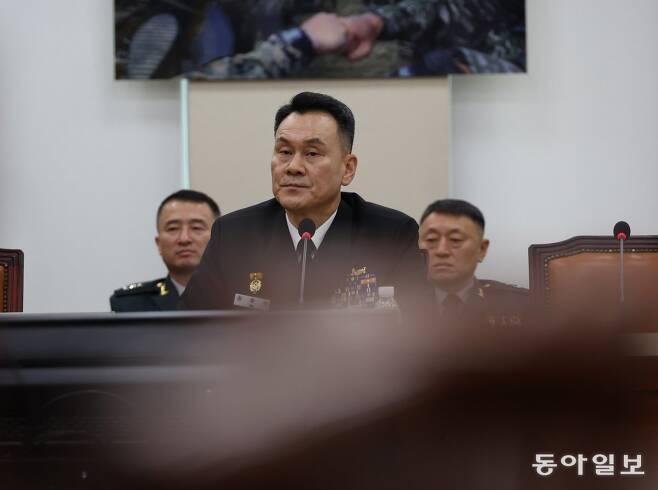 15일 국회에서 김명수 합동참모의장 후보자 인사청문회가 열리고 있다. 김재명 기자 base@donga.com