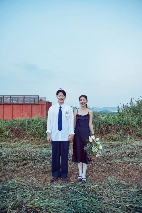 배우 이동하와 걸스데이 소진이 오늘 백년가약을 맺는다. 사진 = 51K