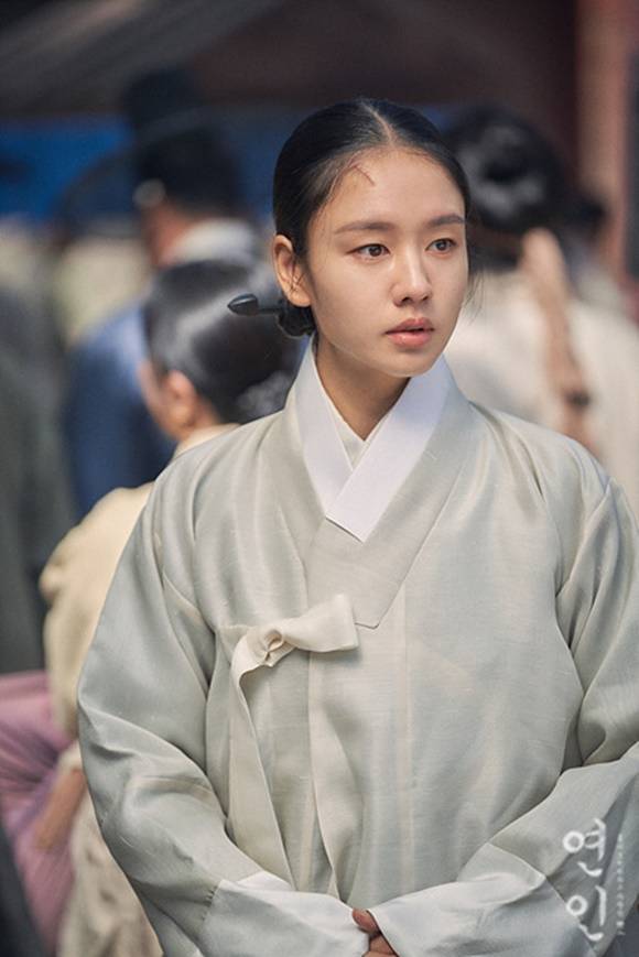 안은진이 '연인'에서 연기한 유길채는 철 없는 사대부 집안 첫째 딸이지만, 병자호란을 겪으며 성숙해지는 캐릭터다. /MBC