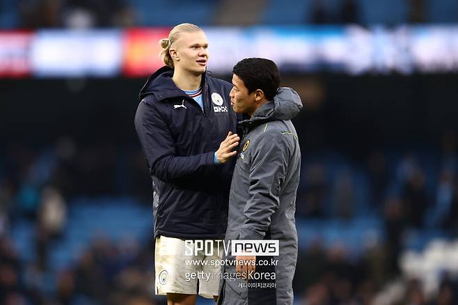 ▲ 황희찬(오른쪽)과 홀란드(왼쪽)는 잘츠부르크 시절 '절친'으로 프리미어리그에서 경쟁하고 있다