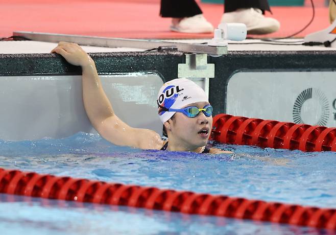 지난 11월 제43회 전국 장애인체육대회에서 수영 금메달을 획득한 김윤지. 대한장애인체육회 제공