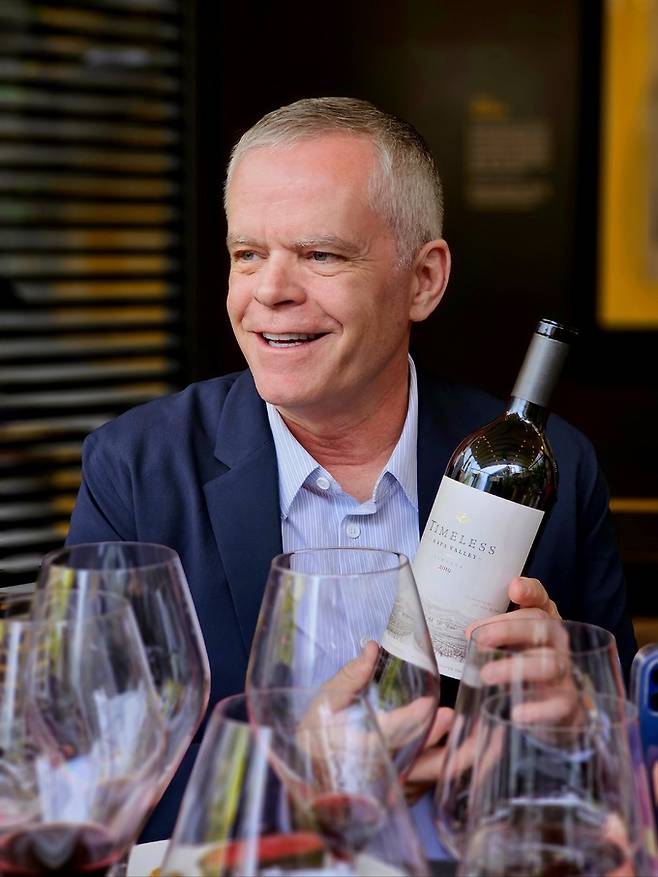 타임리스 탄생과정을 설명하는 데이비드 던컨. 최현태 기자