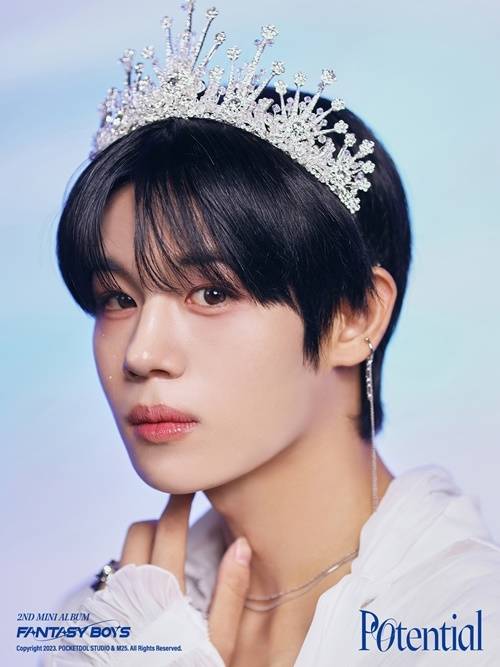 앞으로의 활약이 더 기대되는 판타지 보이즈 히카리의 사소한 모든 것을 살펴본다. 사진=포켓돌스튜디오