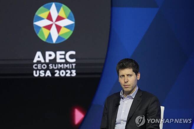 지난달 11월 16일 미국 샌프란시스코에서 열린 APEC 회의에 토론자로 참석한 샘 올트먼 오픈AI CEO [AP 연합뉴스 자료사진. 재배포 및 DB 금지]