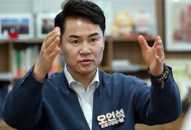 오언석 도봉구청장이 서울경제신문과 인터뷰하고 있다. 이호재 기자