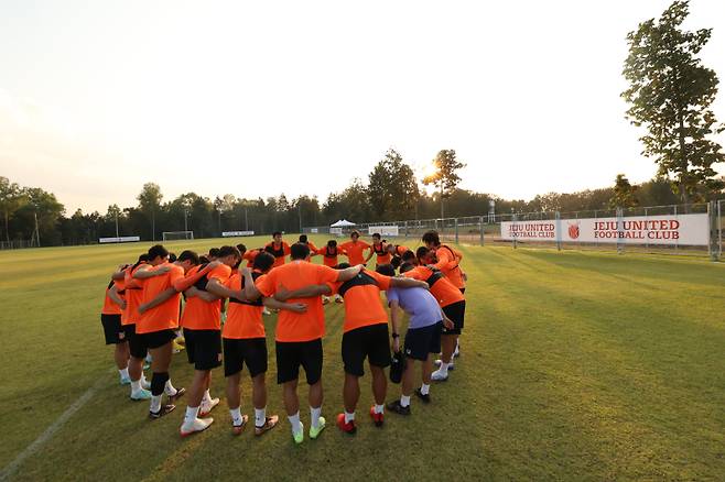올해 1월 태국 치앙마이 아타티아 치앙마이 골프 앤 리조트에서 전지훈련을 진행했던 제주 유나이티드 선수들. 프로축구연맹 제공