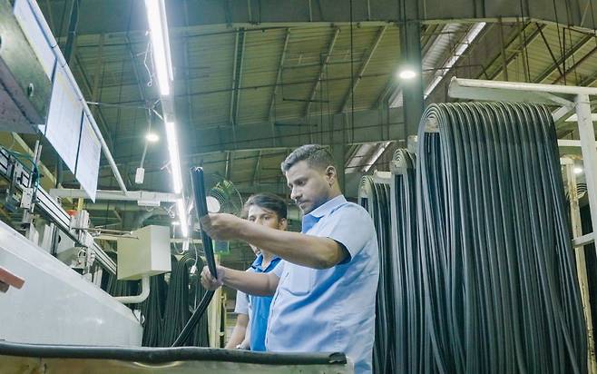 화승인도(HSI AUTO) 현지 생산 현장. /화승알앤에이 제공