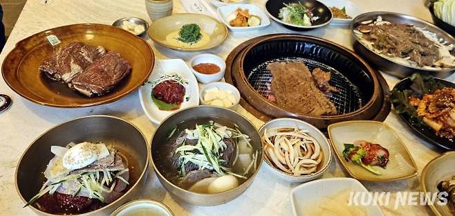 사리원 한상차림.