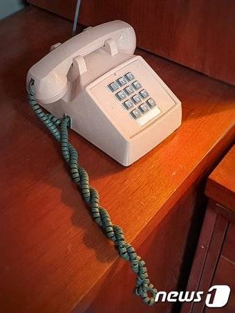 유엔사와 북한군을 잇는 직통전화 핑크폰.<자료사진>(유엔사 페이스북) ⓒ 뉴스1