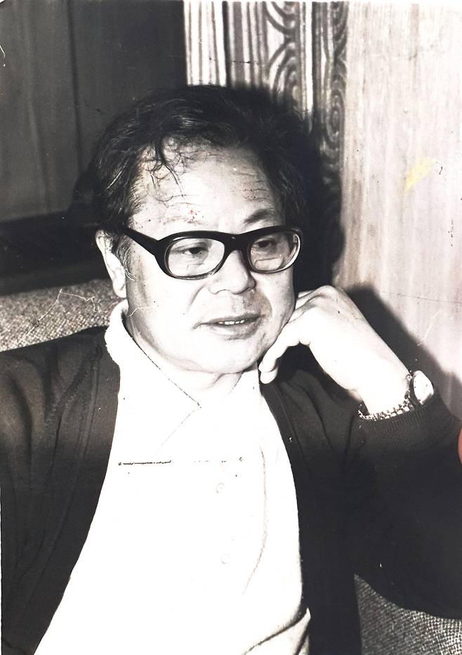 안병무 박사는 간도에서 젊은 시절을 보내던 중 해방을 맞았다. 그는 '소련군이 진주하자 해방군이 왔다고 모두들 플래카드를 만들어 들고 나가서 영접했는데, 그놈들이 닥치는 대로 부녀자를 강간하는 것을 보고...'라고 증언했다.