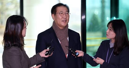 서울고등검찰청에 마련된 인사청문회 준비단 사무실로 출근하는 박성재 법무부 장관 후보자(출처 : 뉴시스)