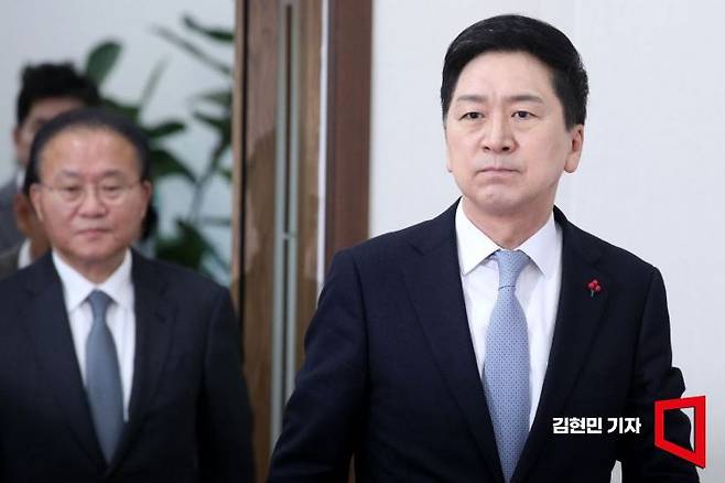 김기현 국민의힘 대표가 4일 국회에서 열린 최고위원회의에 참석하고 있다. 사진=김현민 기자 kimhyun81@