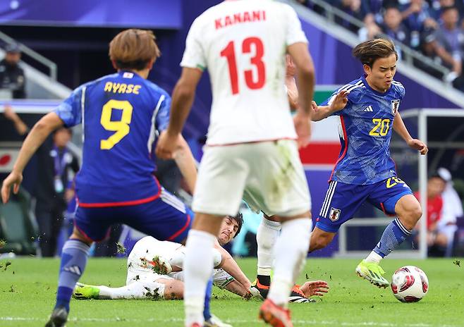 ▲ 일본은 3일(한국시간) 카타르 도하 에듀케이션 스타디움에서 열린 아시아축구연맹(AFC) 2023 아시안컵 8강에서 이란에 1-2로 졌다. 아시아축구연맹(AFC) 기준 국제축구연맹(FIFA) 랭킹 1위(일본)와 2위(이란) 대결로 ‘미리보는 결승전’었지만 이란 결정력에 무너지며 아시안컵 여정을 마무리하게 됐다ⓒ연합뉴스