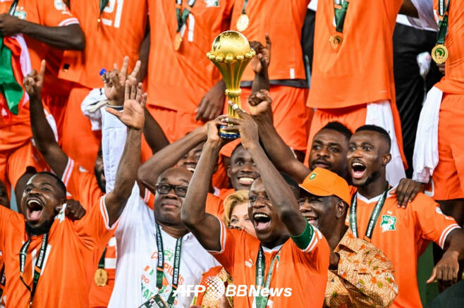 코트디부아르 대표팀 선수들의 우승 세리머니 모습. /AFPBBNews=뉴스1