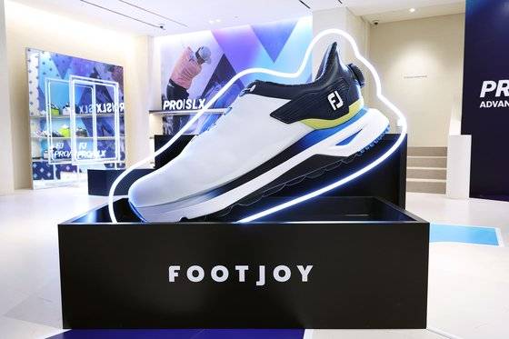 FJ의 골프화 PRO/SLX. 사진 FJ