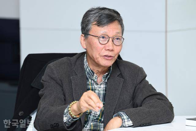 이병훈 중앙대 사회학과 교수가 좌담회에서 발언하고 있다. 윤서영 인턴기자