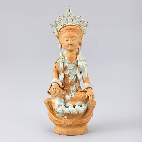 ‘원 청백유자소보살좌상’(元 影青釉瓷塑菩萨坐像, 높이 27cm)