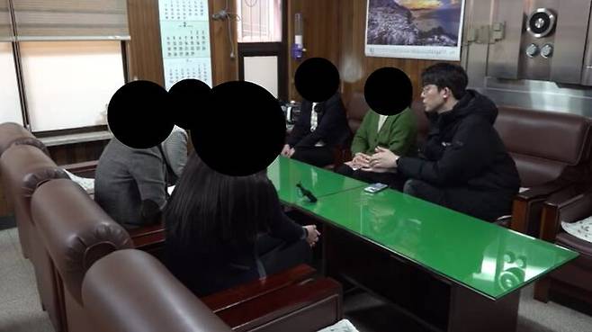 남해축협 조합장을 고소한 여직원들