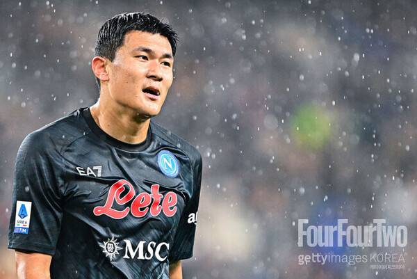 사진=게티이미지. 이번 시즌 바이에른 뮌헨으로 이적한 김민재는 시즌 초반에 붙박이 주전으로 활약했지만, 아시안컵 이후엔 벤치로 밀려났다. 계속되는 벤치행에 좌절감이 몰려올 수도 있겠지만, 김민재는 "많은 것을 배우고 있다"라며 의연한 모습을 보였다.