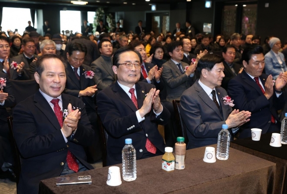 ‘(사)한국외업중앙회강남구지회 제50회 정기총회’에 참석한 김형재 의원(첫째 줄 왼쪽에서 두 번째)