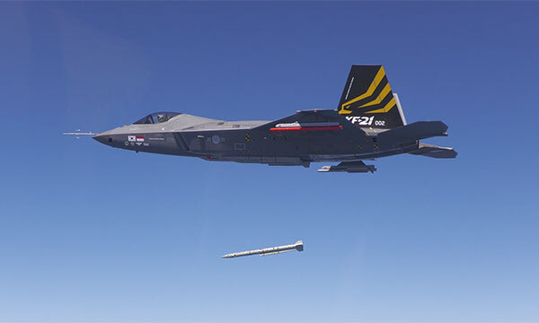KF-21 전투기에서 공대공무장 투하 시험이 이뤄지고 있다. 세계일보 자료사진