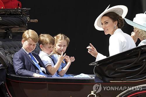 영국 케이트 왕세자빈과 자녀들 [AP=연합뉴스 자료사진]