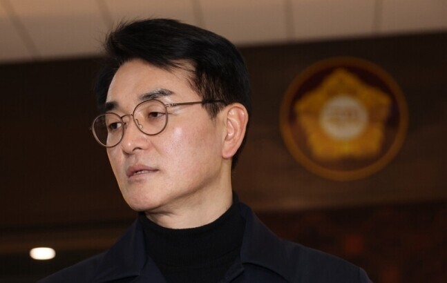 박용진 더불어민주당 의원이 지난달 22일 공천관리위원회의 평가 재심 기각 관련 입장을 밝히고 있다. 연합뉴스
