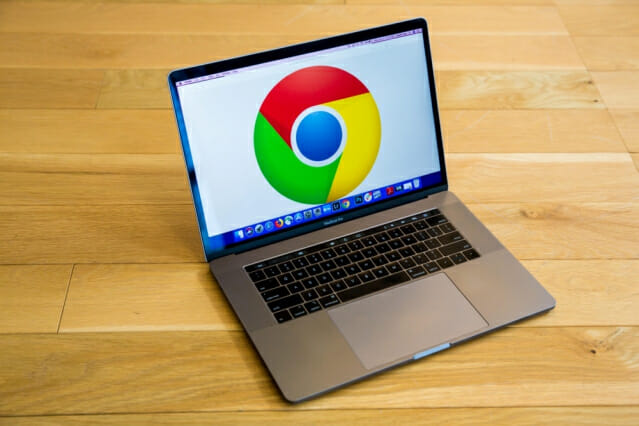 현재 전세계 웹브라우저 시장에서 구글 크롬은 65% 이상을 차지하는 사실상 표준에 가깝다.