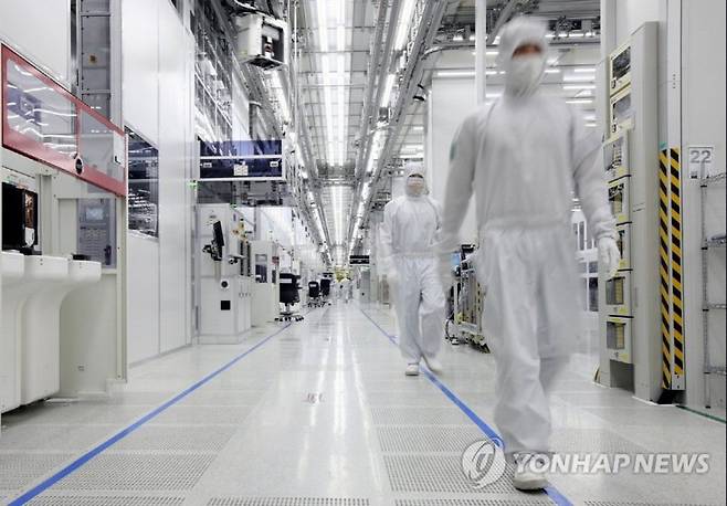 2014년 5월 9일 준공식을 하고 가동에 들어간 중국 시안의 삼성전자 메모리 반도체 공장. 연합뉴스