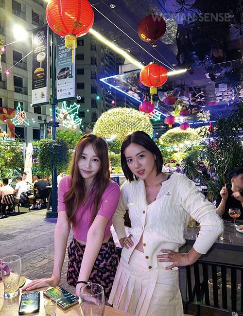 보니파시오의 불고스 서클은 필리핀의 힙한 사람들이 모이는 핫 플레이스. 낮과 밤에 따라 무드가 다른 불고스 서클에서 <우먼센스> 이맑음 통신원과 지인들.