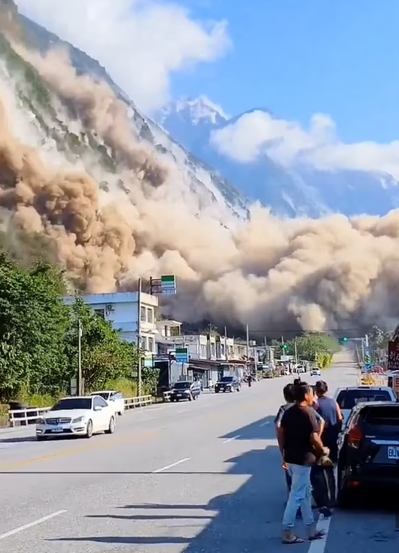 3일 오전 7시 58분경 대만 동부 화롄에서 남동쪽으로 7㎞ 떨어진 지역에서 규모 7.4의 강한 지진이 발생했다.