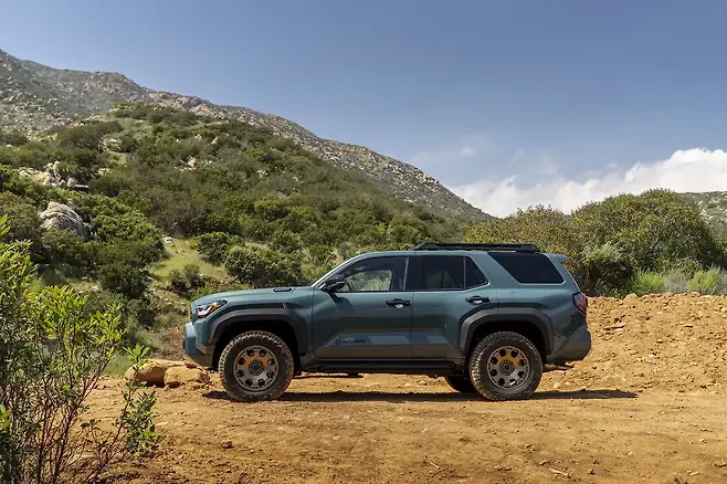 토요타 4Runner Trailhunter