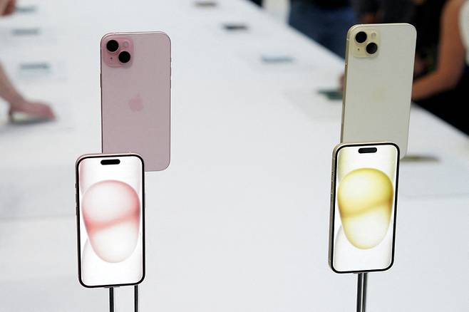 애플의 최신 스마트폰인 아이폰15. <로이터연합뉴스>