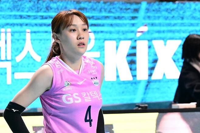 ▲ 베테랑 리베로 한다혜가 페퍼저축은행과 계약기간 3년, 3년간 연봉과 옵션을 포함한 총 보수 8억 7000만원에 합의했다. ⓒKOVO