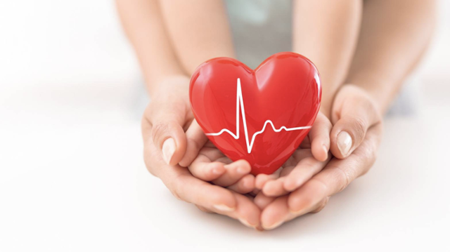 알렉상드르가 외과의사로 첫발을 내딛던 1950, 60년대는 진전된 수술 기법과 화학적 면역억제의 잇단 개발로 장기 이식이 꿈에서 현실로 본격적으로 구현되던 시대였다. 그는 뇌사 개념을 통해 심폐사에 묶여 있던 장기 이식의 형이상적 난관을 단숨에 돌파했다. istock 사진.