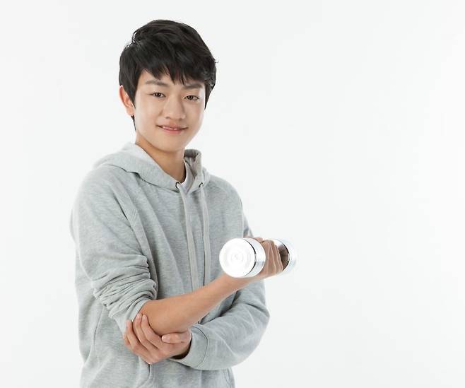 청소년기 근력 운동은 바른 성장을 유도한다./사진=클립아트코리아