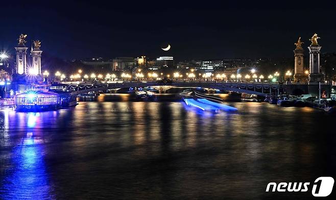 프랑스 파리 센강의 야경. ⓒ AFP=뉴스1