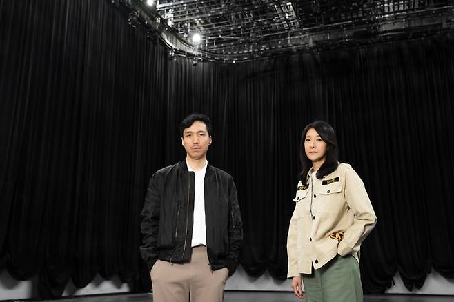 엠넷 연애 리얼리티 프로그램 ‘커플팰리스’의 정민석PD(왼쪽)와 이선영CP. 사진 엠넷